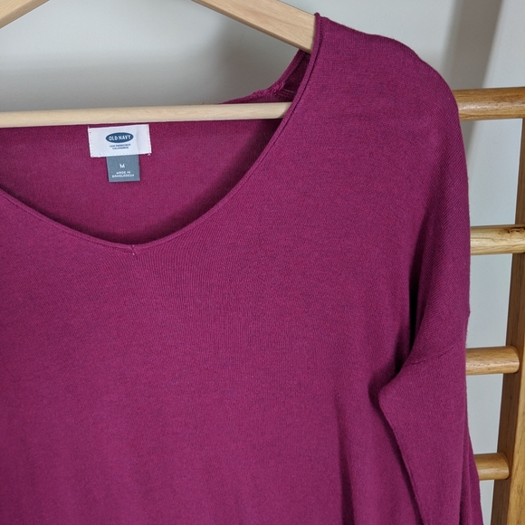 Old Navy Lightweight Sweater - Picture 3 of 3